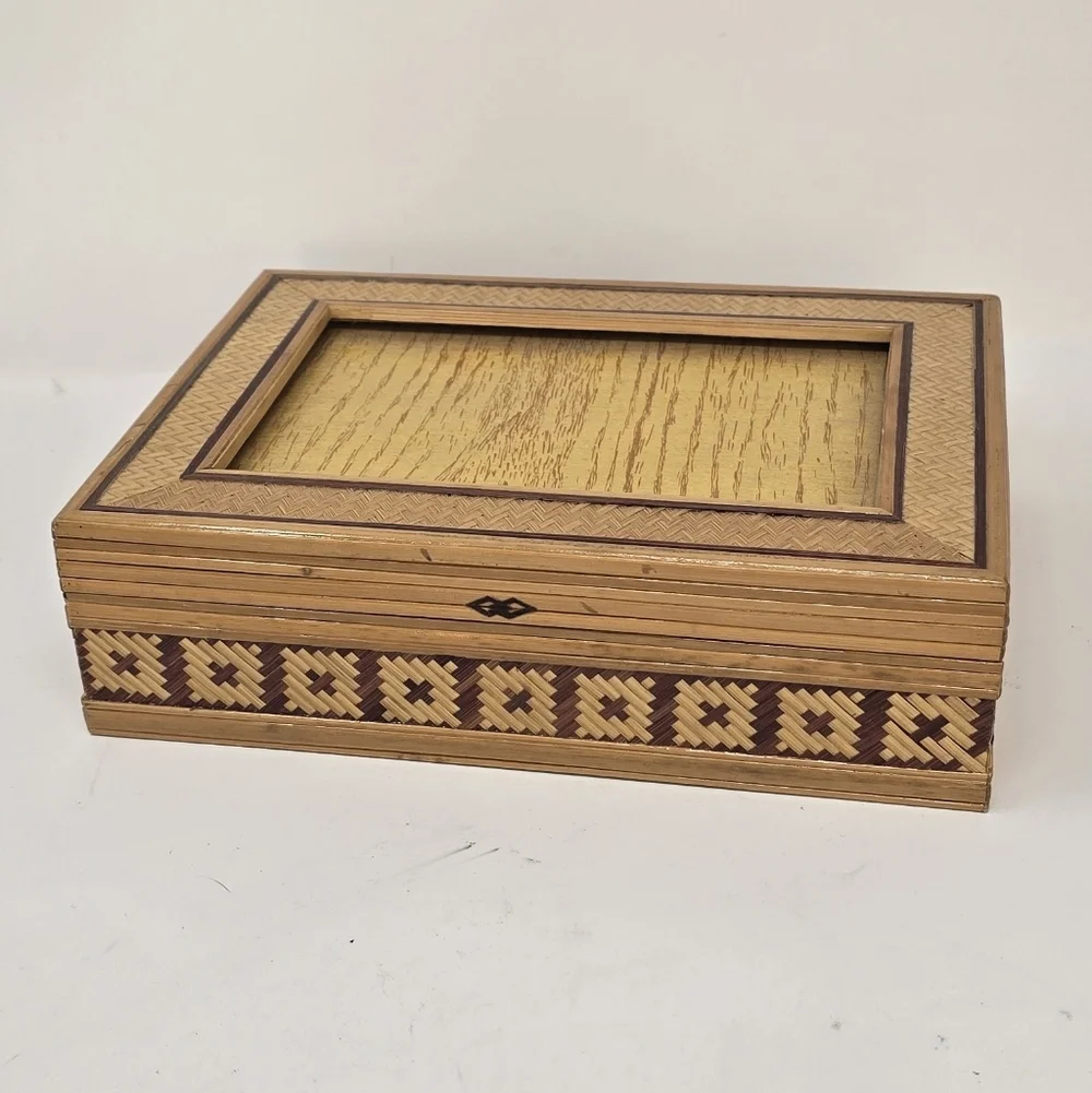Vintage straw bamboo marquetry trinket jewelry box‎ red lining photo slot